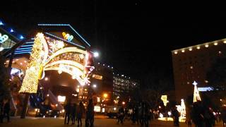 DSCF1642クリスマス2013横浜ワールドポーターズ汽車道口ショウタイム前半