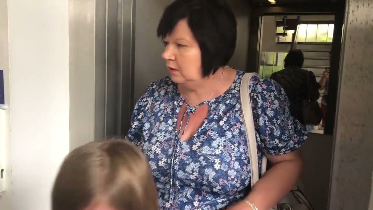 Oakland Lift @ Alcester Library & Musuem  &   Made with Clipchamp