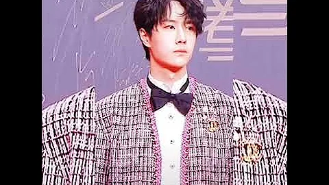 Tiêu Chiến,Vương Nhất Bác tại đêm hộ Tinh Quang đại thưởng