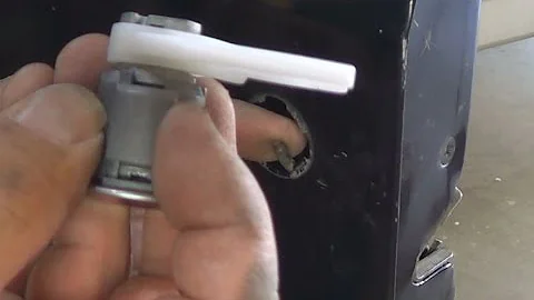 How to Replace Door Locks on Ford Trucks by Howstuffinmycarworks