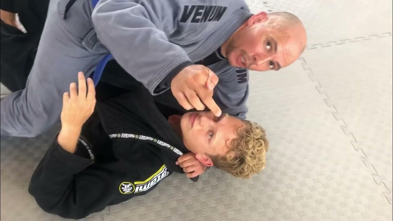 Lapel Ezekiel Choke from mount YouTube