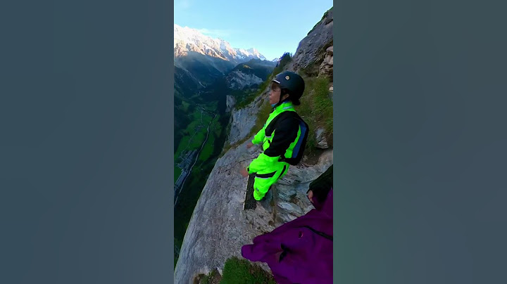 BASE jump, low ultimate, Switzerland Lauterbrunnen