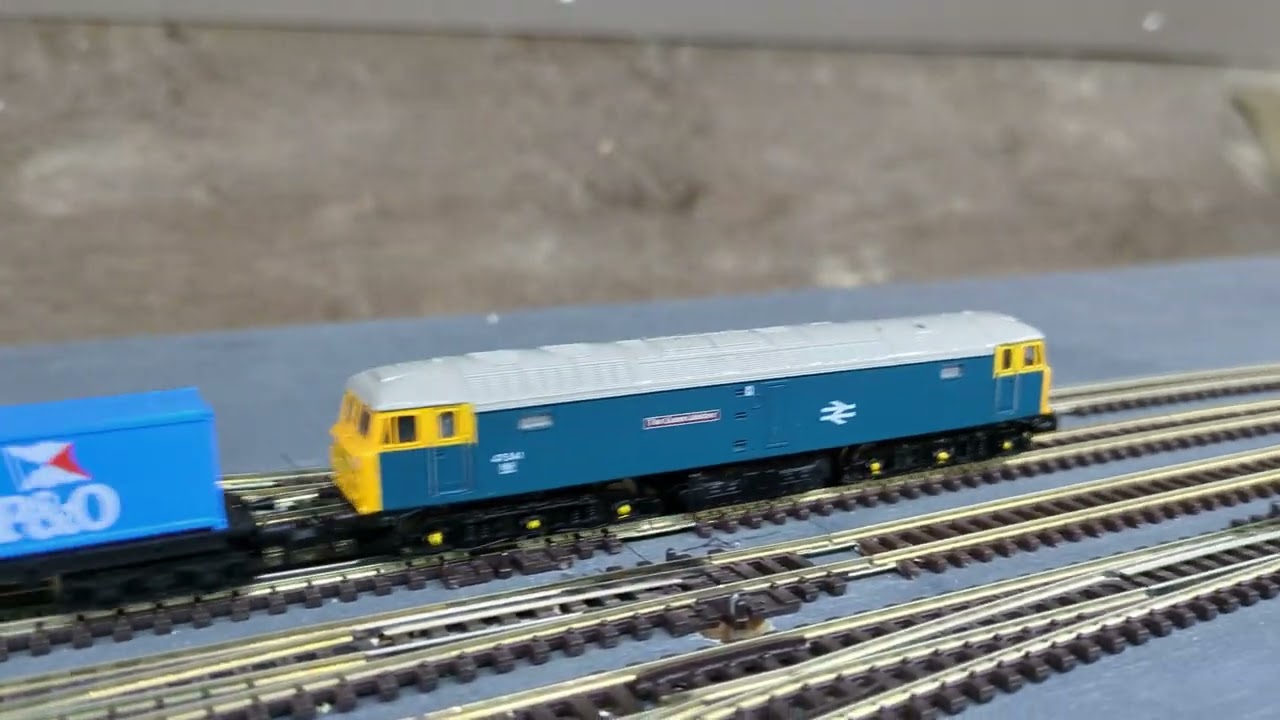 Watch Minitrix Class 47 DCC Conversion video