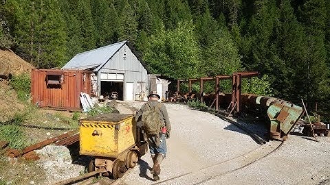 Special Visit To The Incredible 16 to 1 Mine: Part 4 - Tramming Into The 800 Level