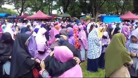 Gerakan Menutup Aurat di Makasar