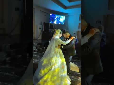 أنا هفضل جنبك واعيش سنيني معاك ي حبيبي كلها