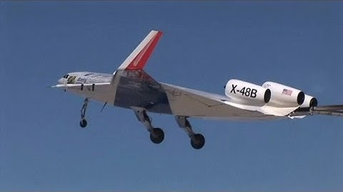 Blended Wing Aircraft X-48B Takes Off | Boeing Phantom Works UAV Drone NASA Video