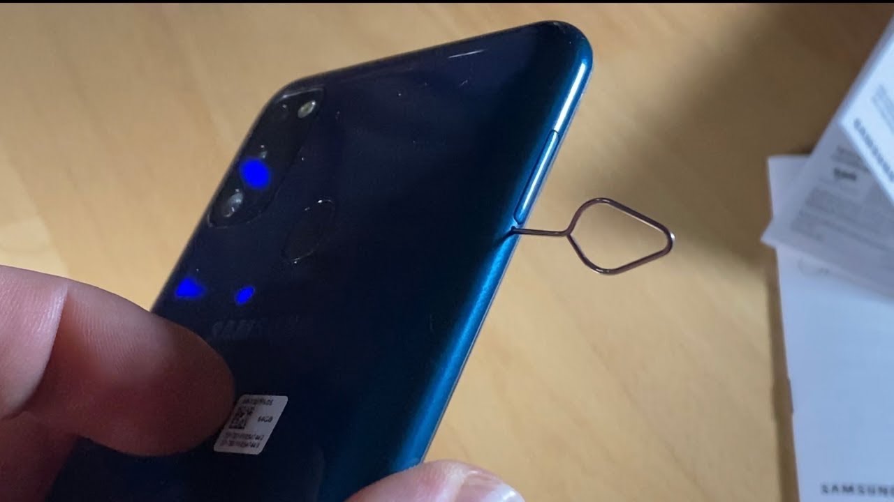 How To Change The Sim Card Of A Samsung Galaxy M30s Replace The Nano Sim And Microsd Card In M30 Diy Youtube