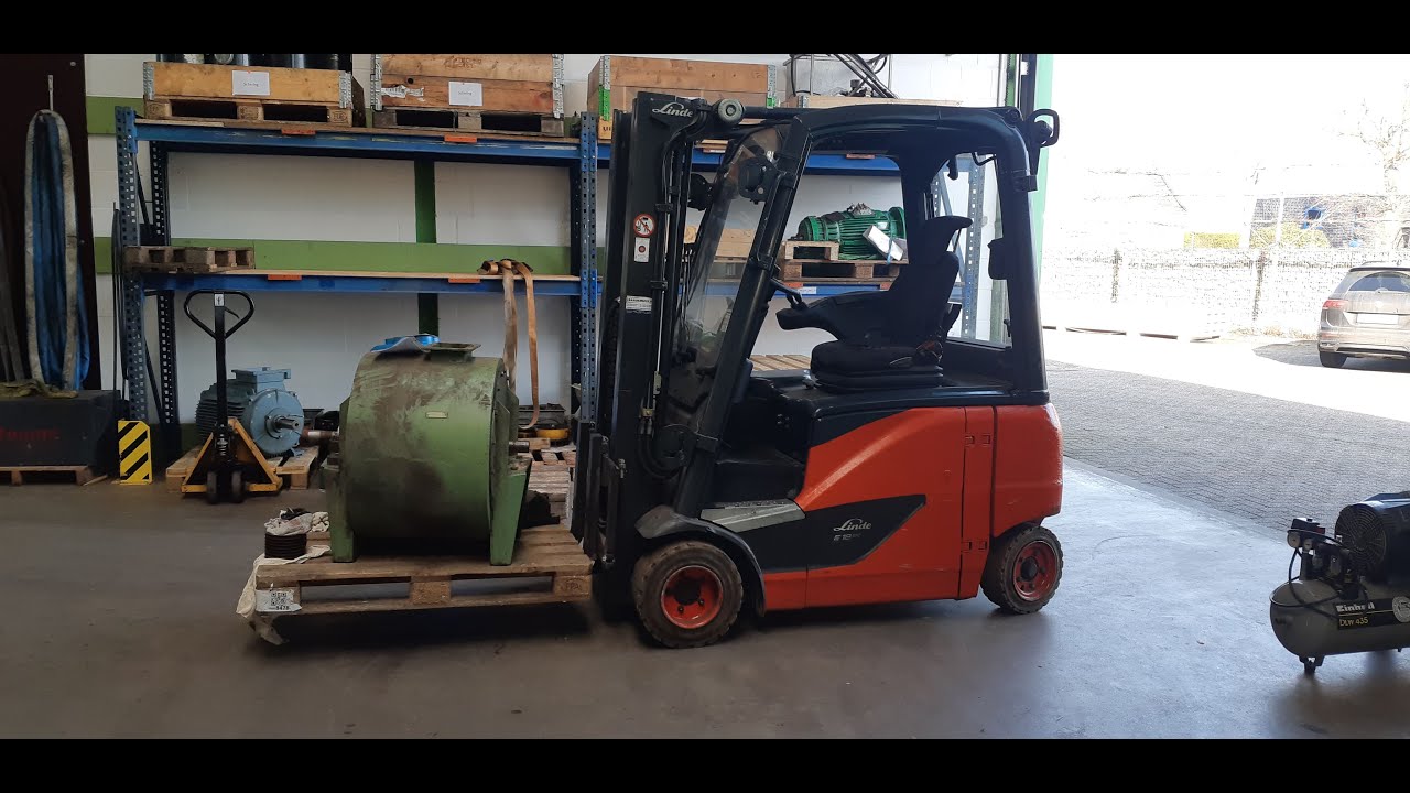 E-Auto Linde in aktion