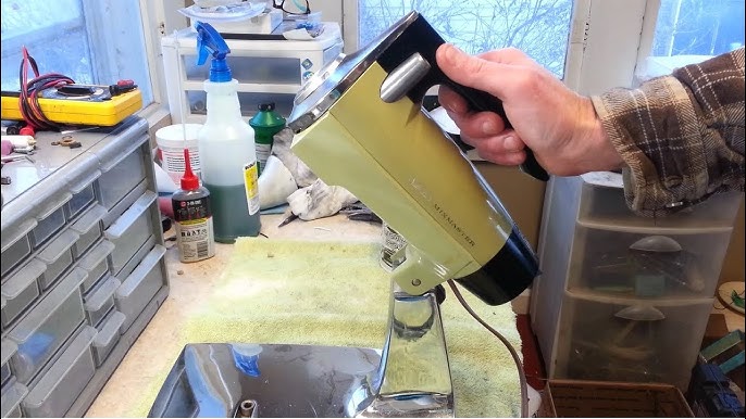 Vintage Sunbeam Mixmaster Demo, Juicer Attachment, Beater Adjustment 