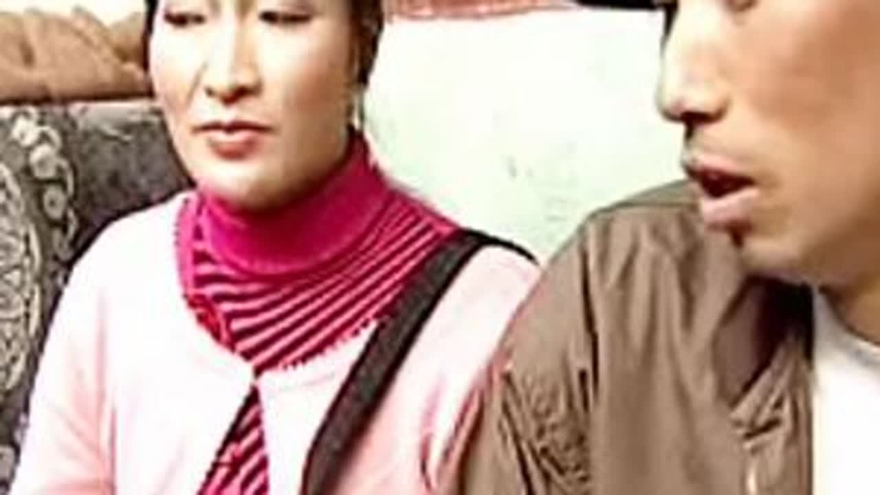 这个婆娘整得成，第1集，那个年代的相亲，媒婆姑娘访家 