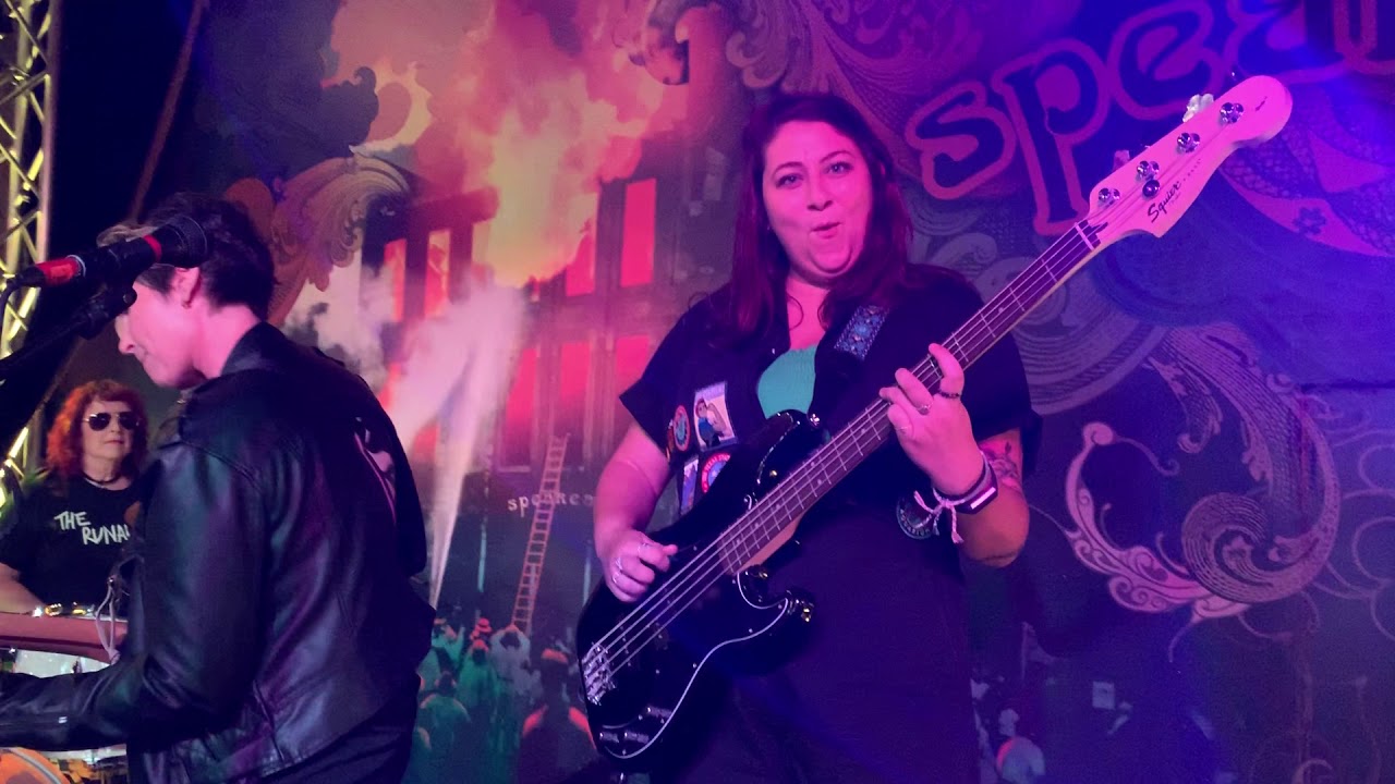 Cherry Bomb (The Runaways Cover) Performed by Femme Rock's Runaways