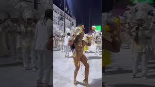 Rainha Evelyn Basto Estandarte De Ouro Do Carnaval 2023 !💚💖👏👏🏿