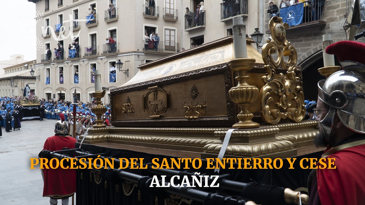 Procesión del SANTO ENTIERRO y CESE del toque en ALCAÑIZ | Semana Santa 2024