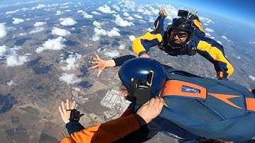 Bernedetta #skydiving on her #affcourse level 2 #skydive with www.learnskydiving.co.uk