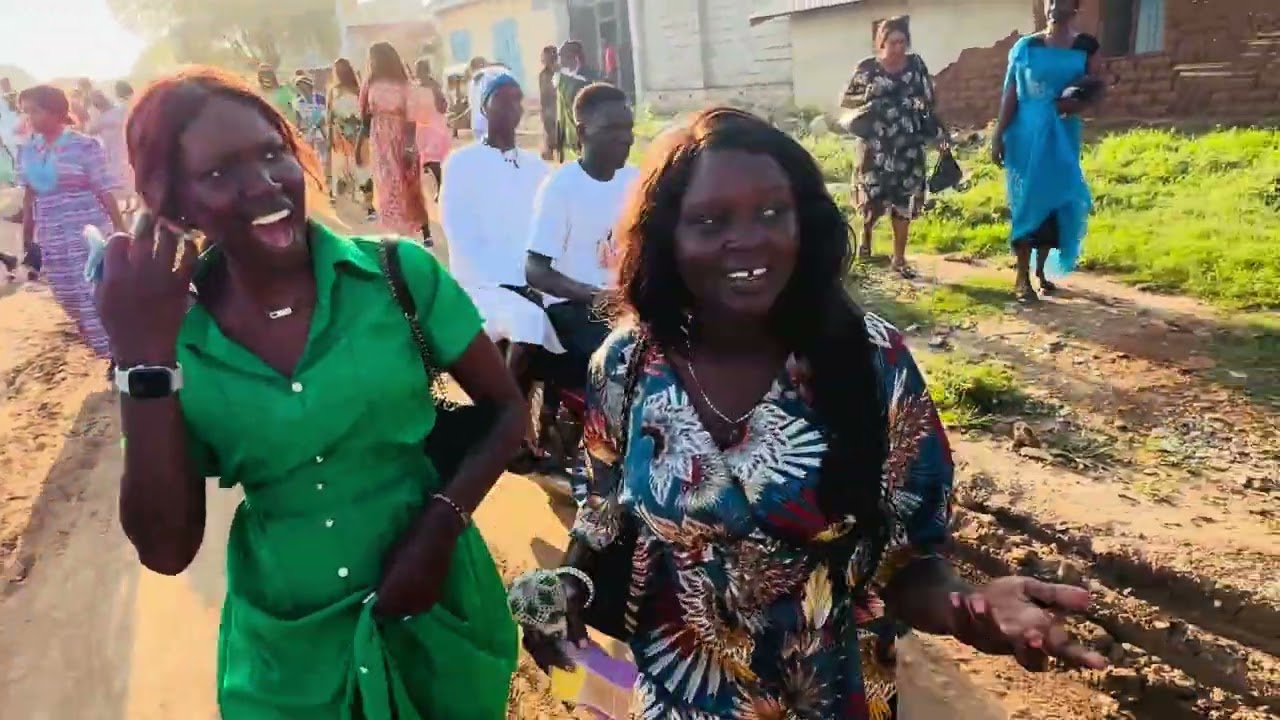 Hoth Tot and Nyachudier Kueyne traditional wedding.