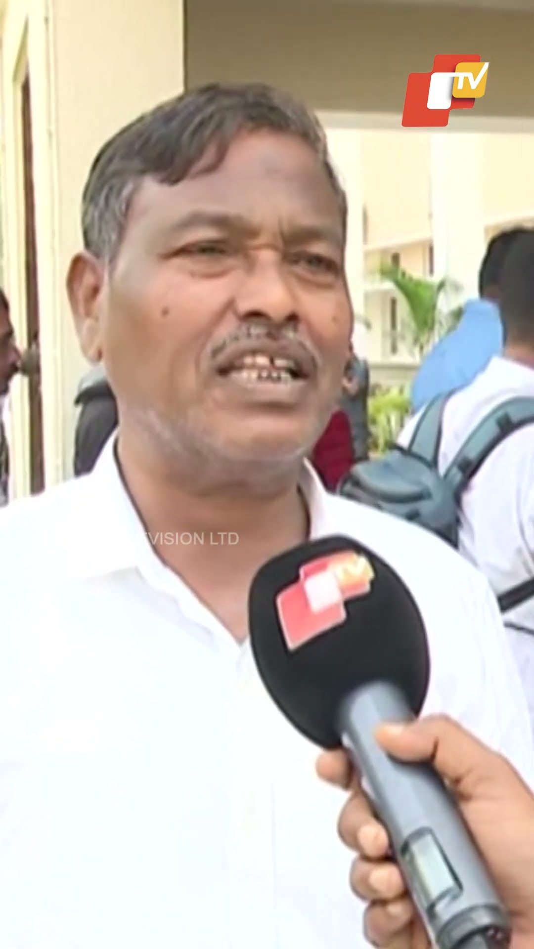 ସ୍ୱାର୍ଥାନ୍ଧମାନେ ଦଳ ଛାଡ଼ିଦେଲେ