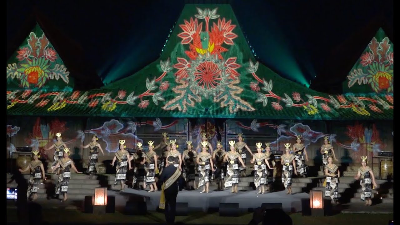 Enggo Lari/ Sajojo/ Si Patokaan - Armonia Choir Indonesia