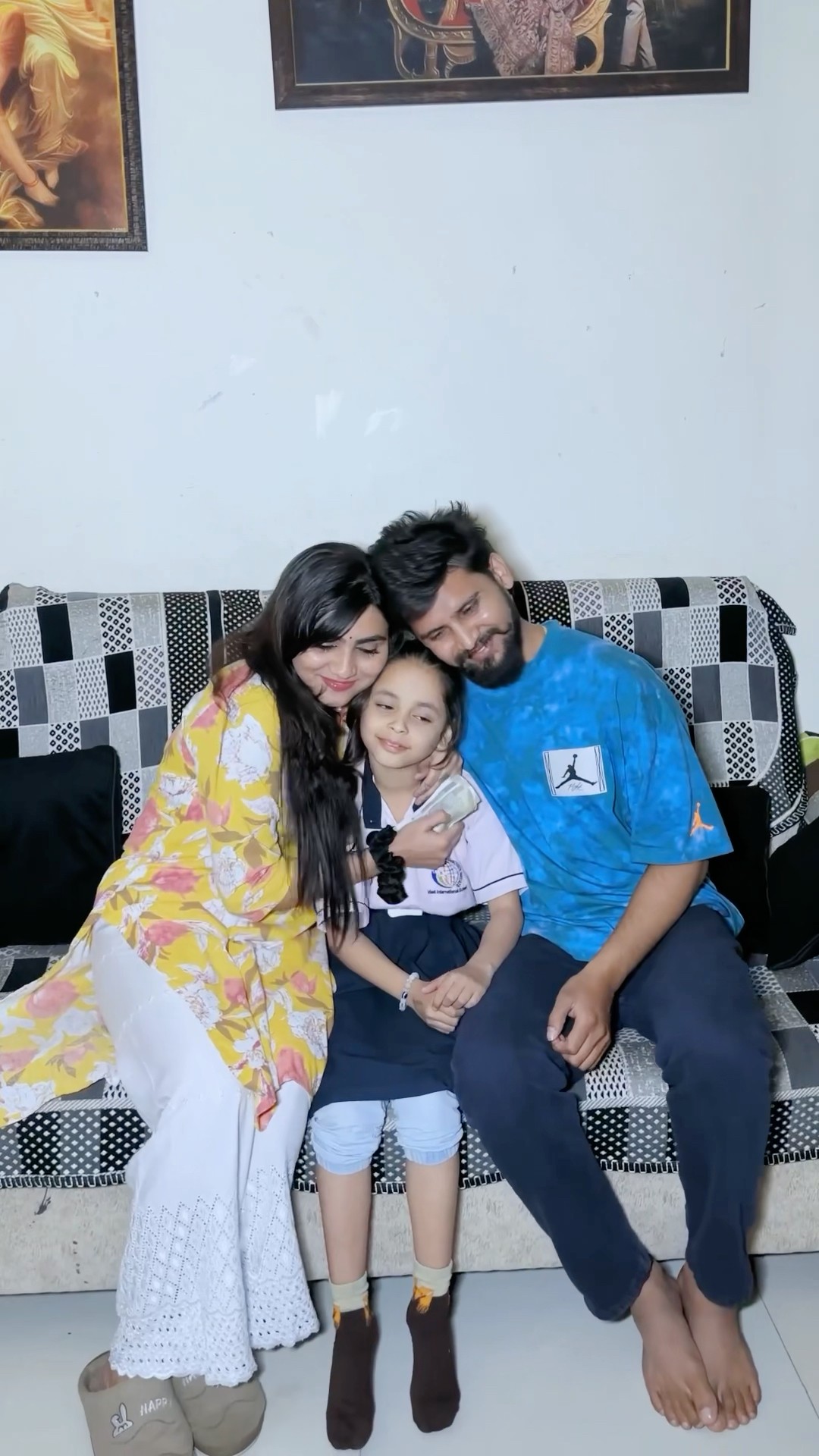 बच्चो को परवरिश में हमारी ख़ुशी है❤️?#kajalsnoni #viralvideos #emotional #motivation #family #sad