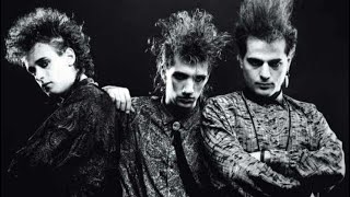 Soda Stereo  -  Estoy Azulado  / TVN Chile 1986