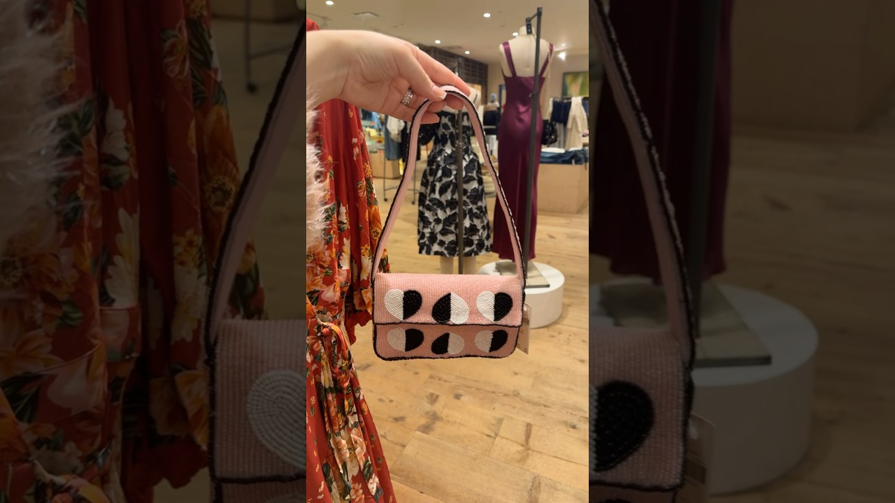 ‪@anthropologie‬