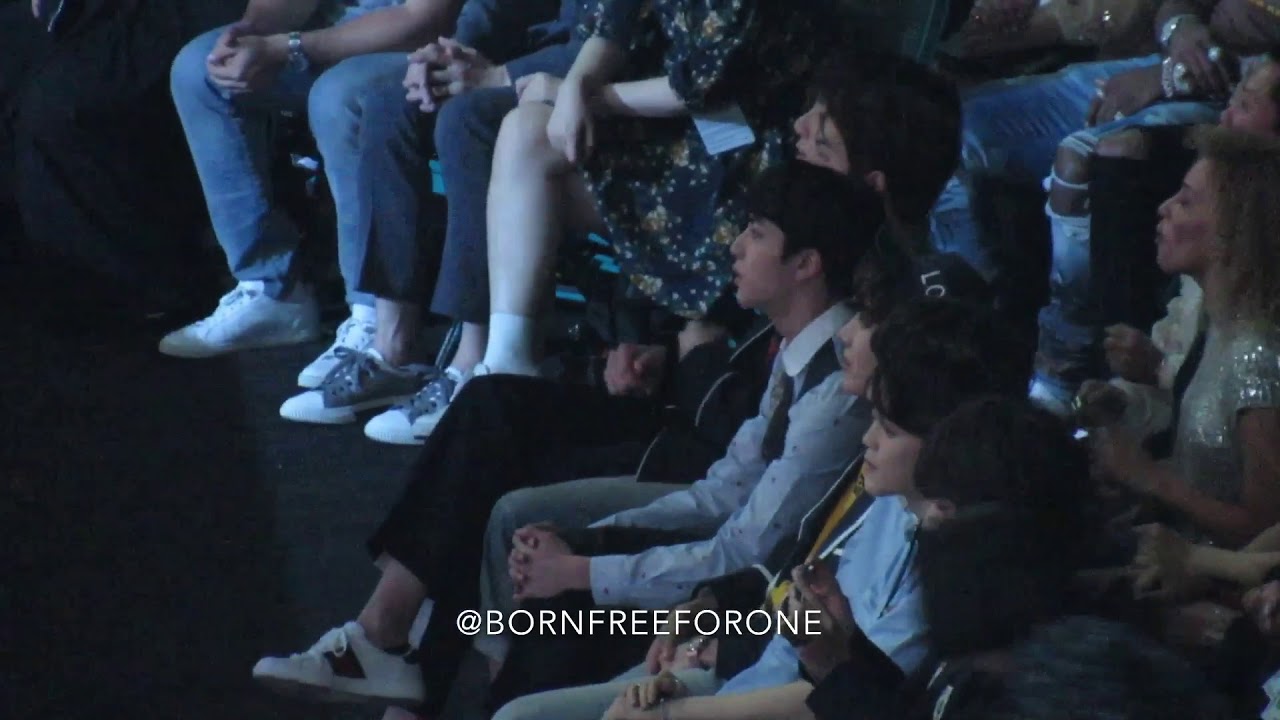 180520 BTS React to Ariana Grande: No Tears Left to Cry @BBMAs