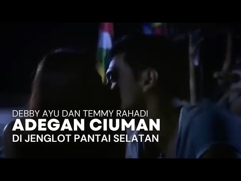 Adegan Ciuman Debby Ayu dan Temmy Rahadi di Jenglot Pantai Selatan