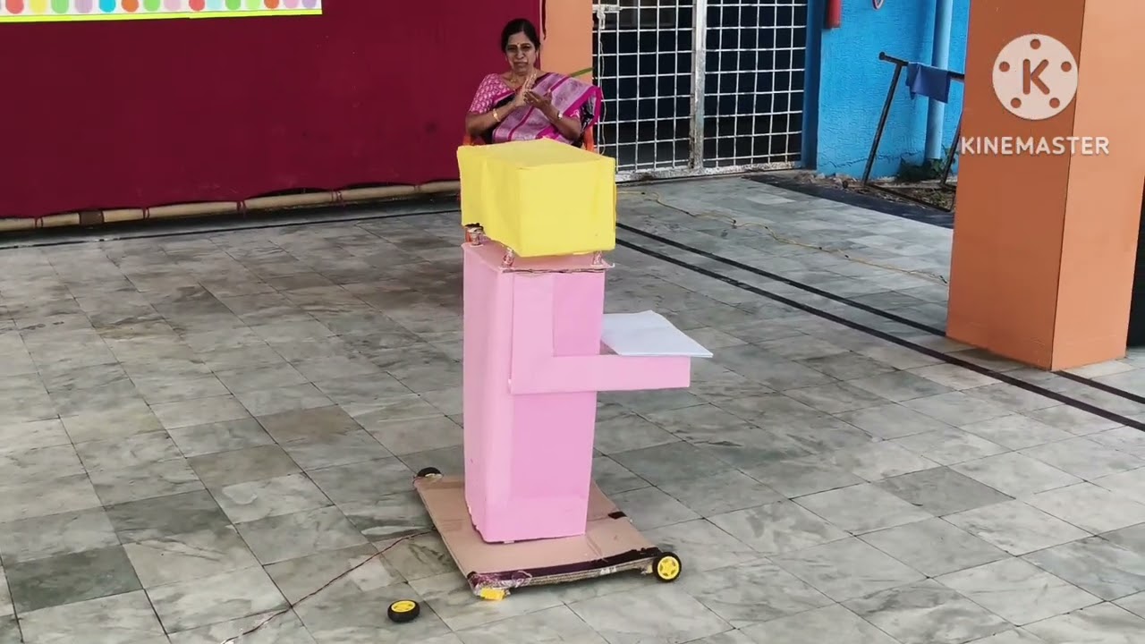 Solar Robo made by Grade VIII - St. Joseph's High School -CBSE, Munugode 