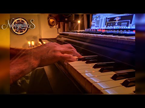 BEETHOVEN - Moonlight Sonata  (on a Vintage Detuned Piano)