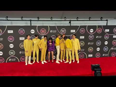 Bts With Becky G Moment At Ama 2021