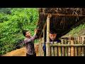 MIN & SEN Build a Bamboo Bathroom Over a Fish Pond – Daily Life