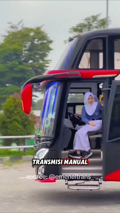 Anak Sekolah Nyetir Bis ⁉️ #otomitif #buspariwisata   #shorts