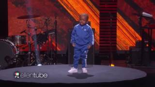 5 year old kid dances to Rolex Resimi