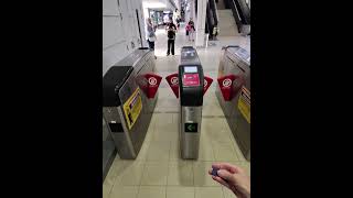 KL Metro for Beginners: A Simple POV Guide to Buying Tickets & Riding the LRT