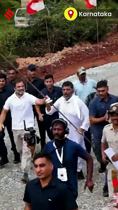 Rahul Gandhi Sprints With KPCC President DK Shivakumar