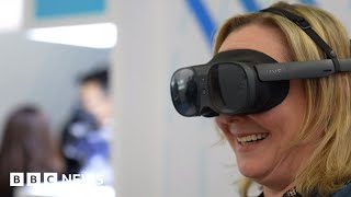 Can VR headsets go mainstream? - BBC News