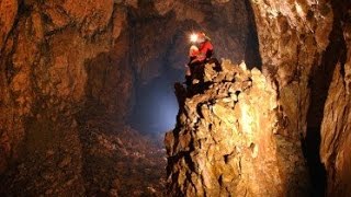 Cool Jobs: Cave Microbiologist, Hazel Barton | World Science Festival
