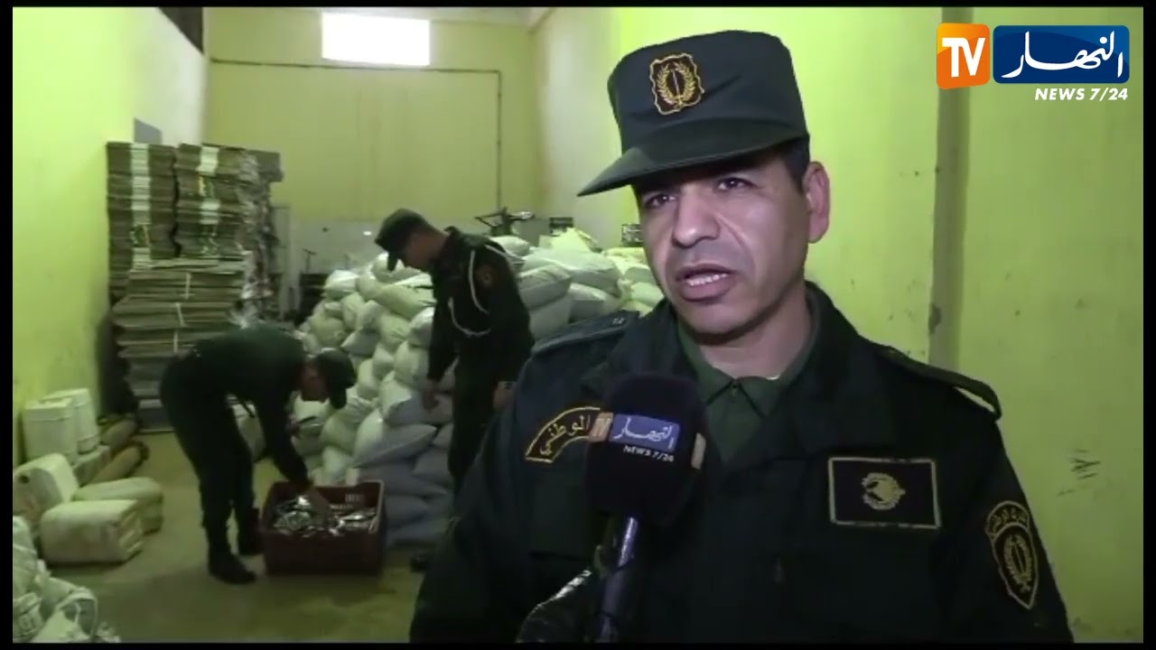 مشاهد صادمة..الدرك يكشف ورشة سرية لصناعة الشمة المقلدة ويحجز 13 طنا بتيارت