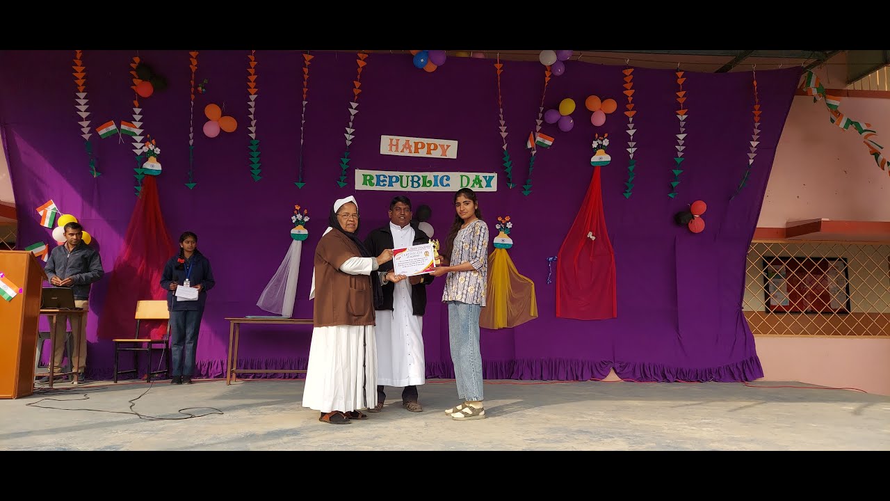 prize distribution 10th topper