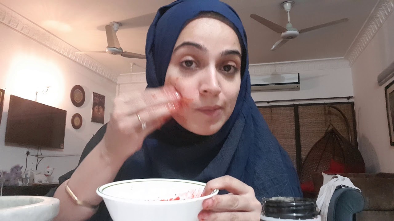 Strawberry mask. ( for skin glow)