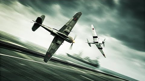 Near Miss at Midway: Planes Almost Collide!