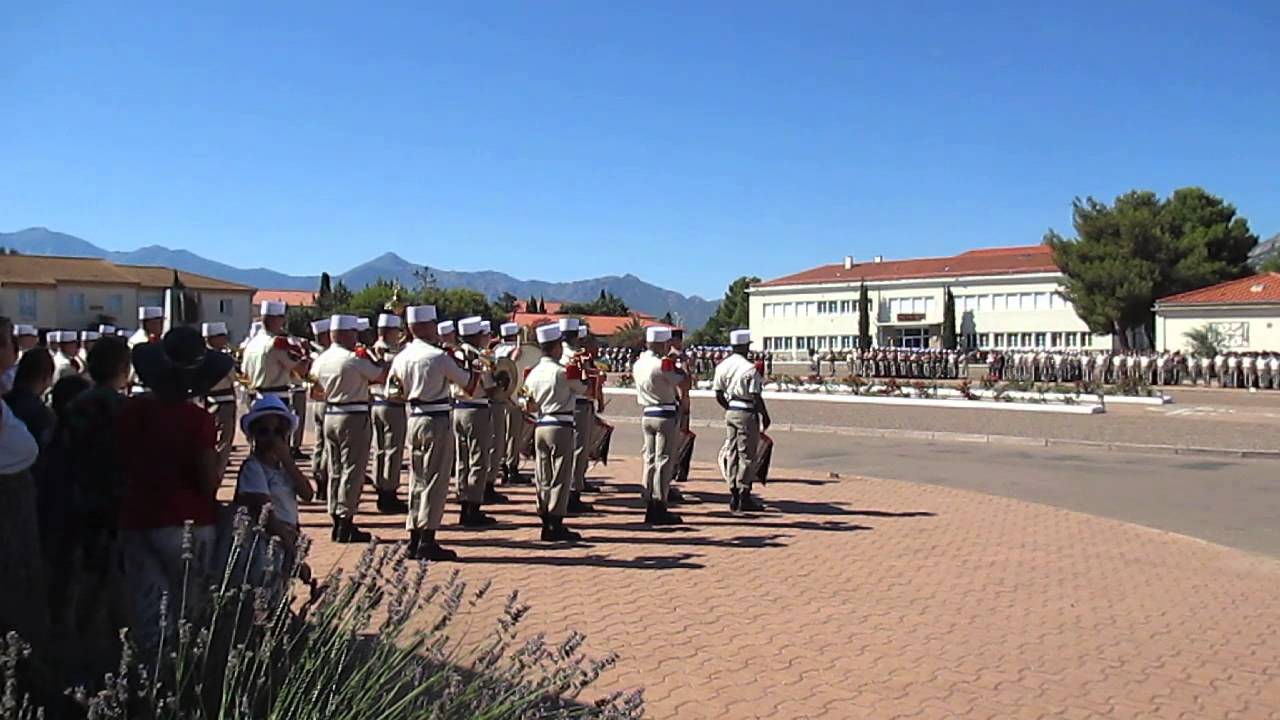 친위대는 적지에서 행군한다 - 나무위키