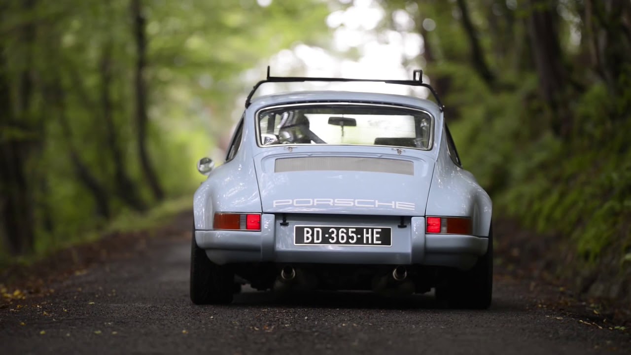 Porsche 911 3.2 by Machine Revival