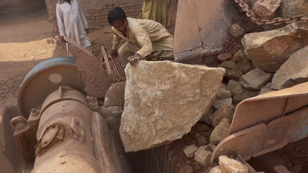 Extreme Crusher Jam! Massive Rocks Block the Hopper | Worker Breaks with Hammer #stonecrusher 