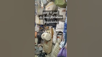 Thumbnail of jualan di teras Malioboro Yogyakarta #jualan #dagang #malioboro #yogyakarta
