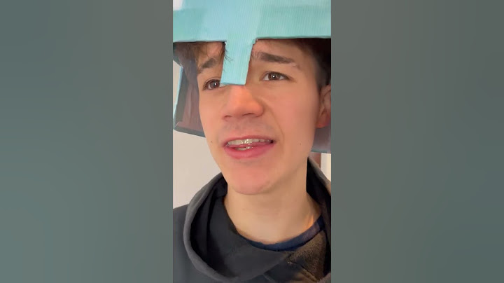 me compre un casco de minecraft