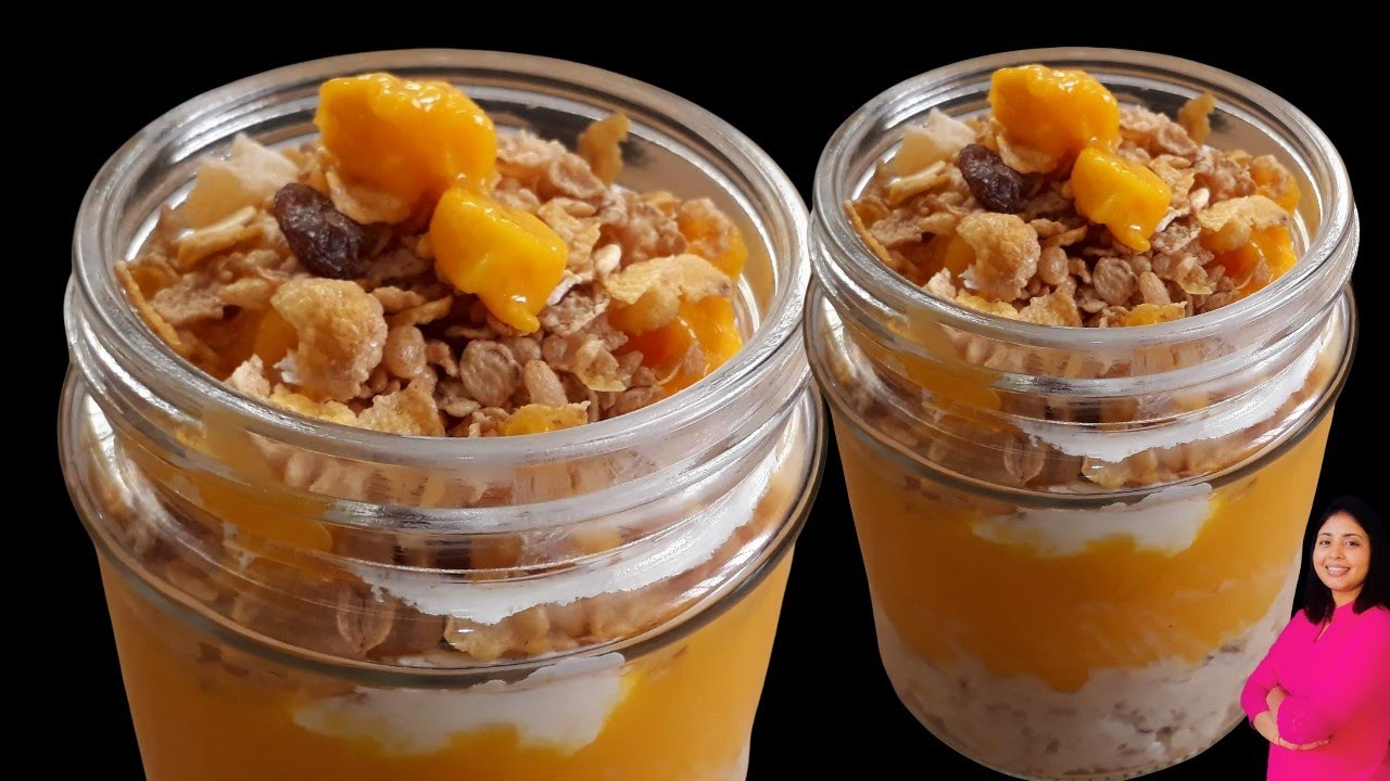 oats,mango,yogurt parfait recipe. Instant and healthy  breakfast recipe by Ankita