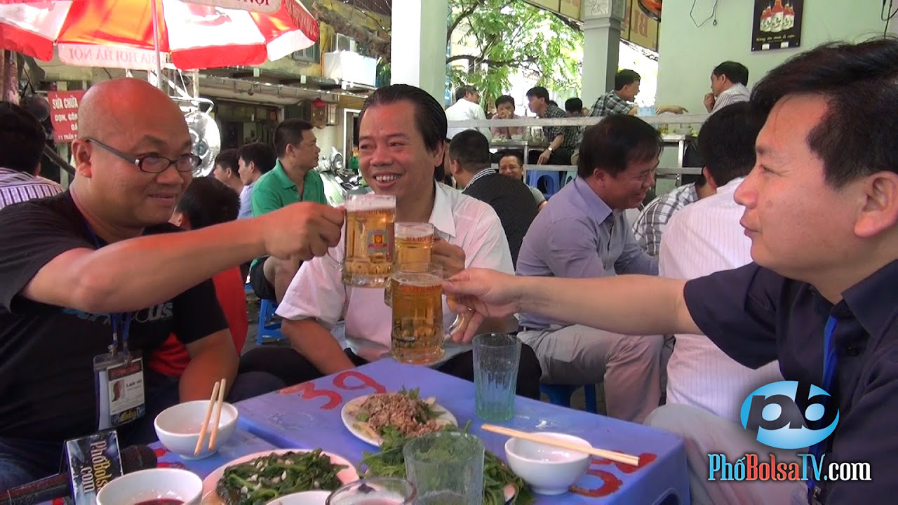 quán bia tươi ở hà nội 2022 Phóng sự đường phố ở quán bia hơi Tuấn Mượt, Cột cờ Hà Nội