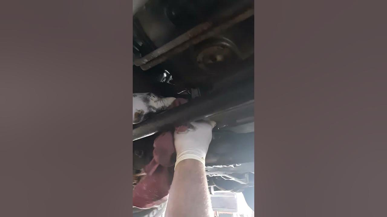 2011 Chevy Tahoe oil change and filter number - YouTube