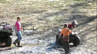 FUN N THE MUD 2011 014.avi
